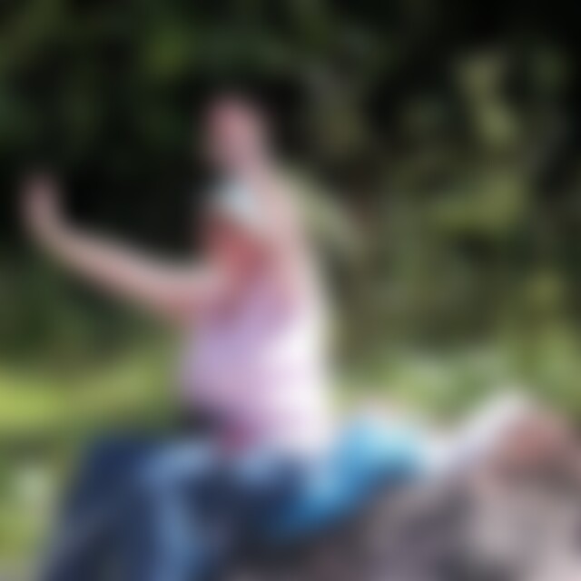 Hiki (72) aus Hamburg