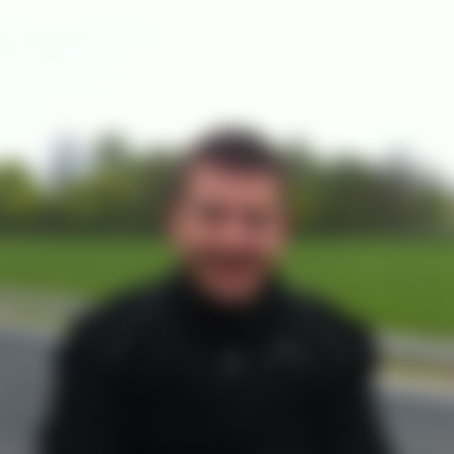 NAVI (40) aus berlin