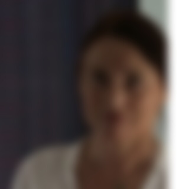 Klavierspielein (68) aus Berlin