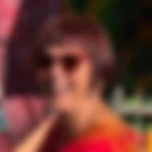 Katharina15 (68) aus Frankfurt