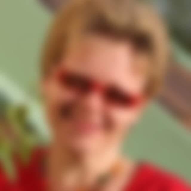 mikaela (56) aus Wien