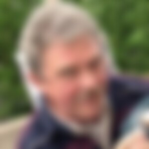 AusZweiterHand (74) aus Rudolstadt