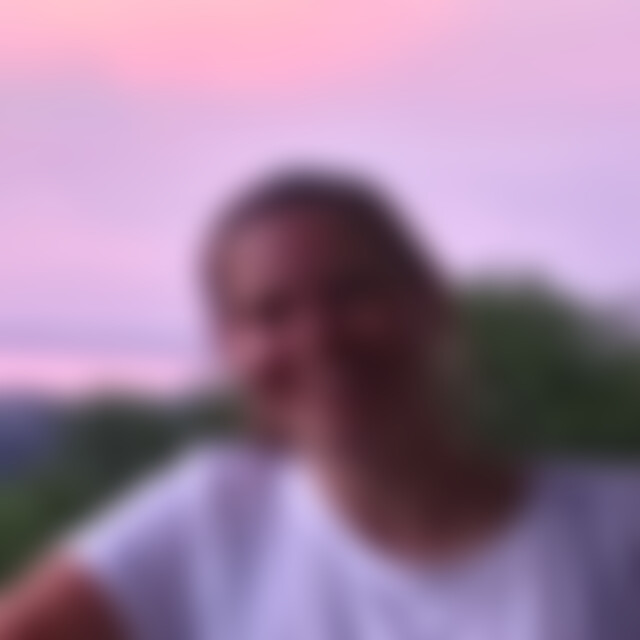 Dine (40) aus Hersbruck