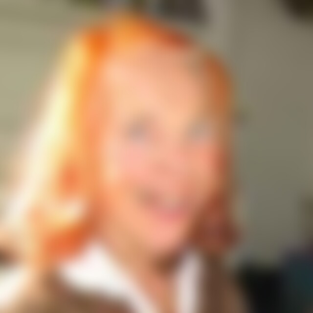 lilofee (85) aus Velbert