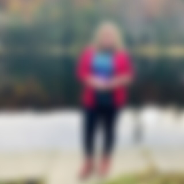 Agula (38) aus München