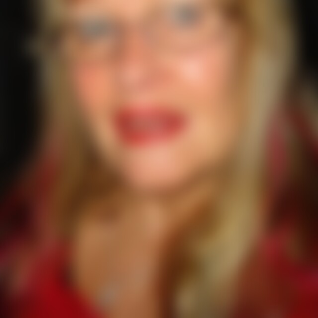 Betty5152 (74) aus Emmering