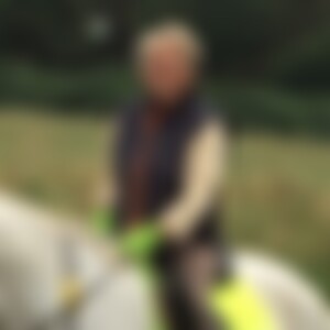 vatout (74) aus mönchengladbach