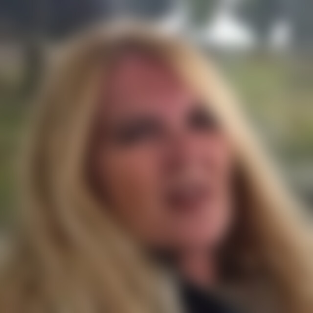 Rohanacari (71) aus Köln