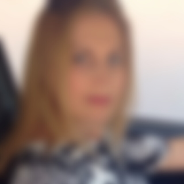 Ally (49) aus München