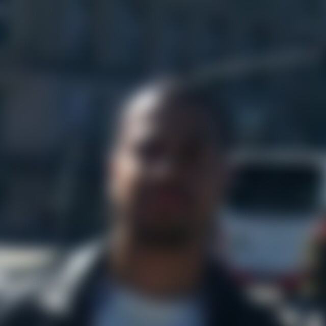 IKnowHeLives (33) aus Düsseldorf