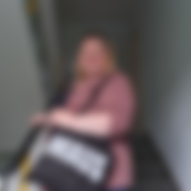 Leonobia (38) aus Hamburg