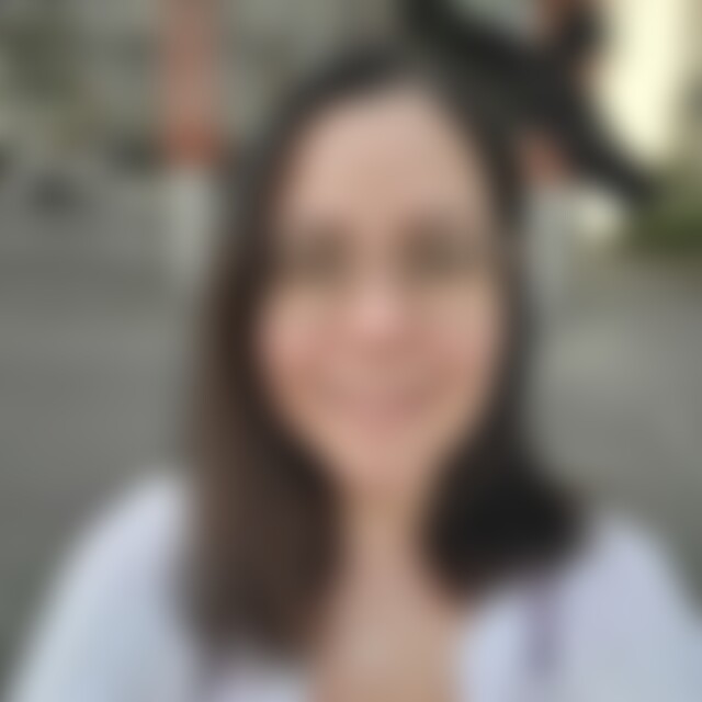 Elenaki90 (35) aus Augsburg