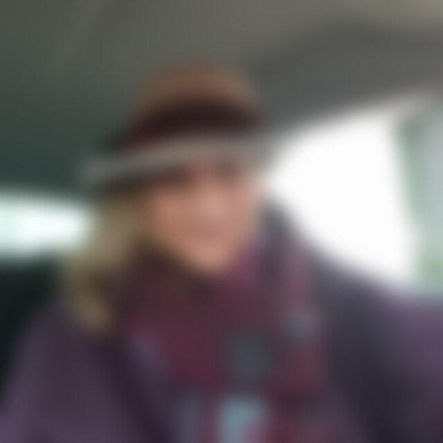 Lauretta14 (71) aus Chemnitz