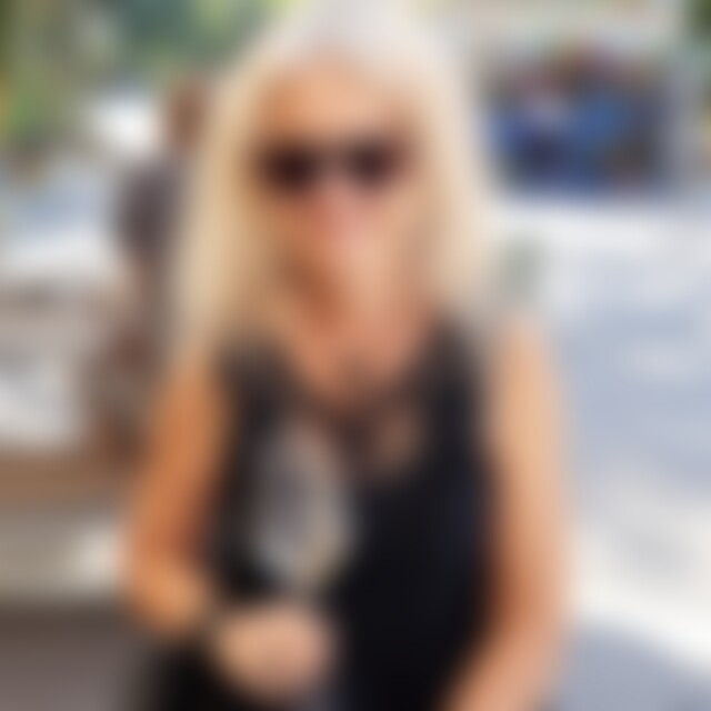 minnie58 (67) aus Frankfurt