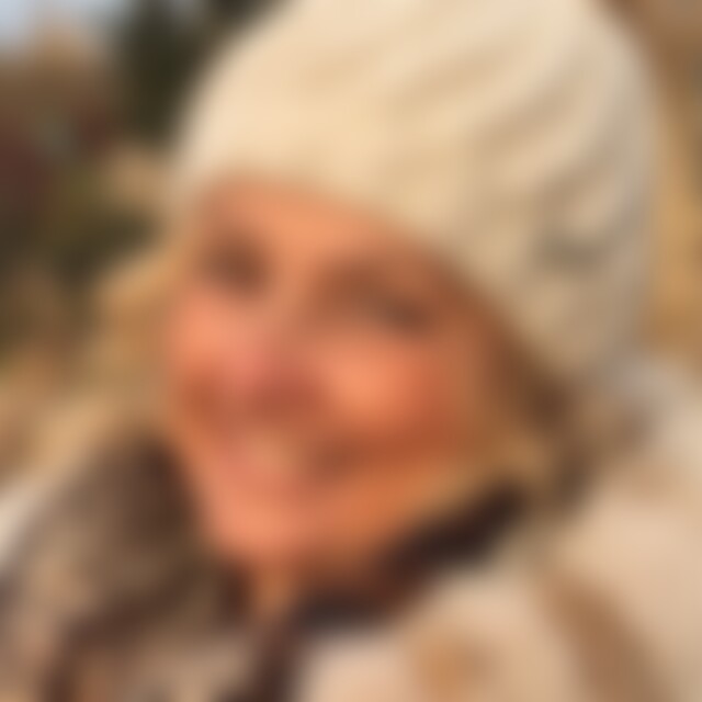 Betty87 (61) aus Hannover