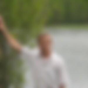 Schuster (68) aus köln