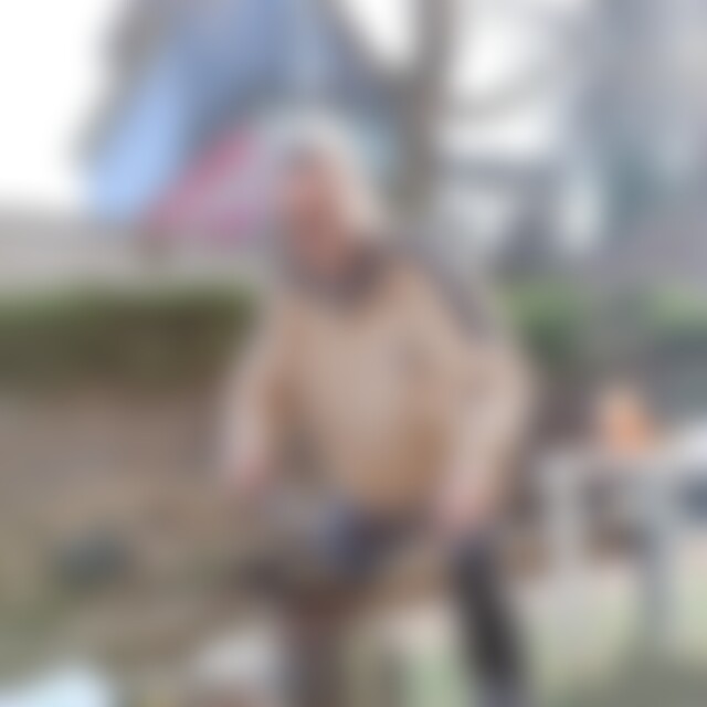 friedensvoll (70) aus Siegen