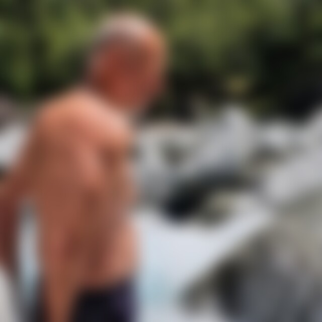 Surfan (64) aus Rostock