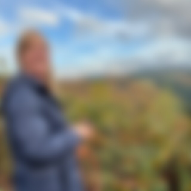 Nachvorneschauen (50) aus Wuppertal