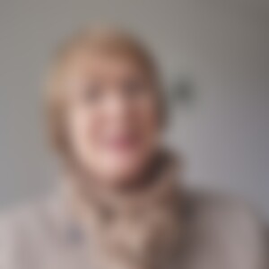 Mona33S (68) aus Baldham