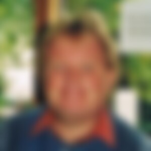 wuffbaer (64) aus Oberursel