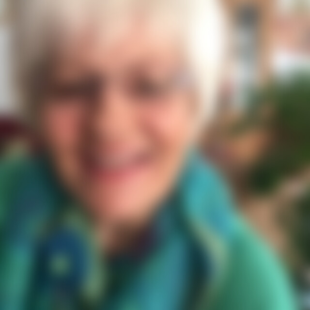 Rosenverschenkende (84) aus Stade