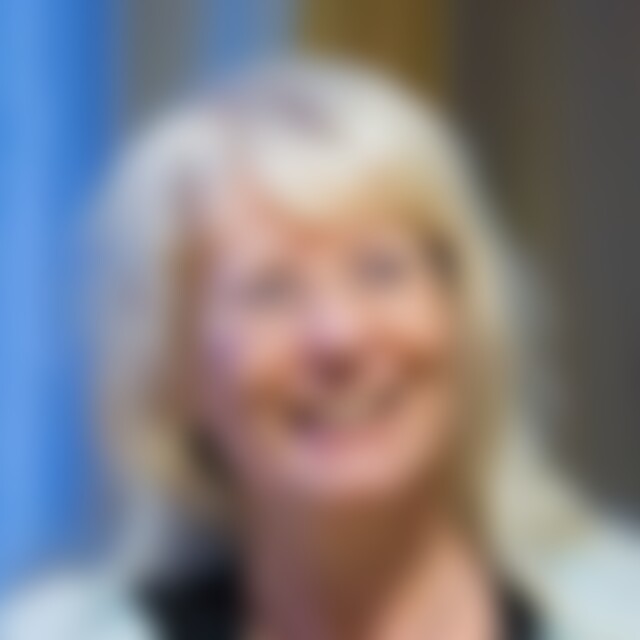 Devina (70) aus Berlin