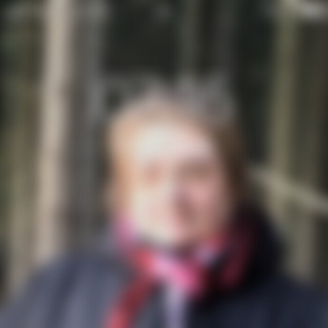fast (54) aus Büren
