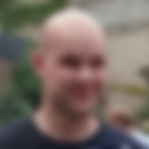 adrian87 (38) aus Monschau