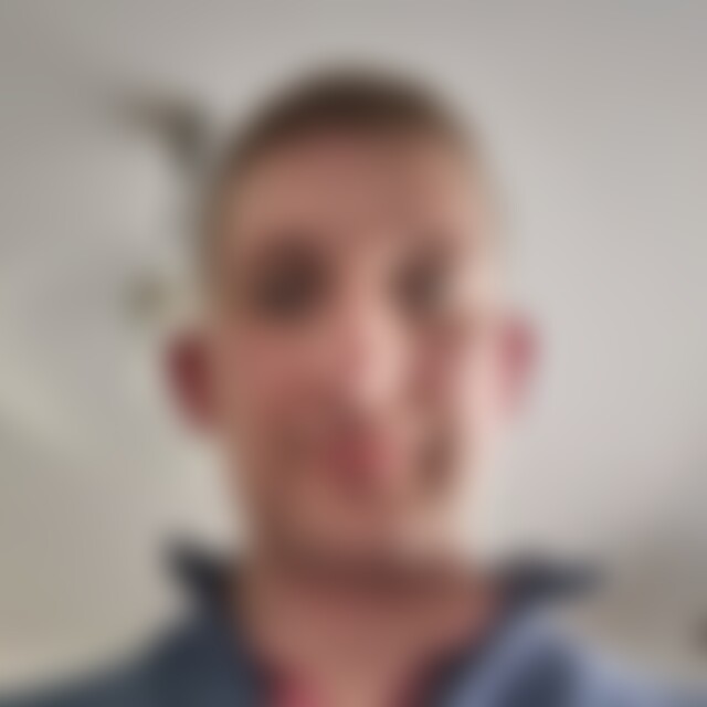 Sladan (43) aus München