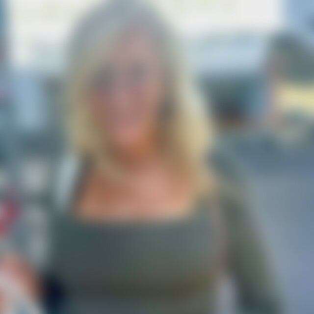 Simonehallo (65) aus Esslingen
