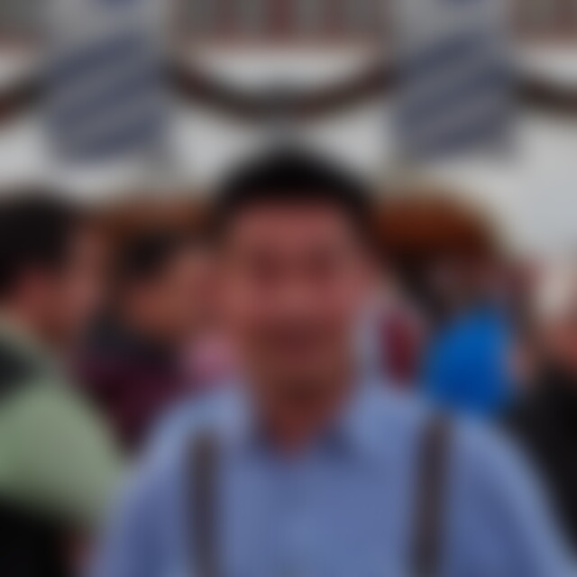 zhenlee (43) aus Ulm