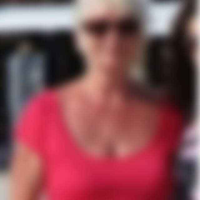 Lieverre (67) aus Berlin