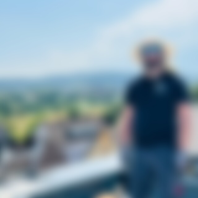 Janis10 (38) aus Bonn