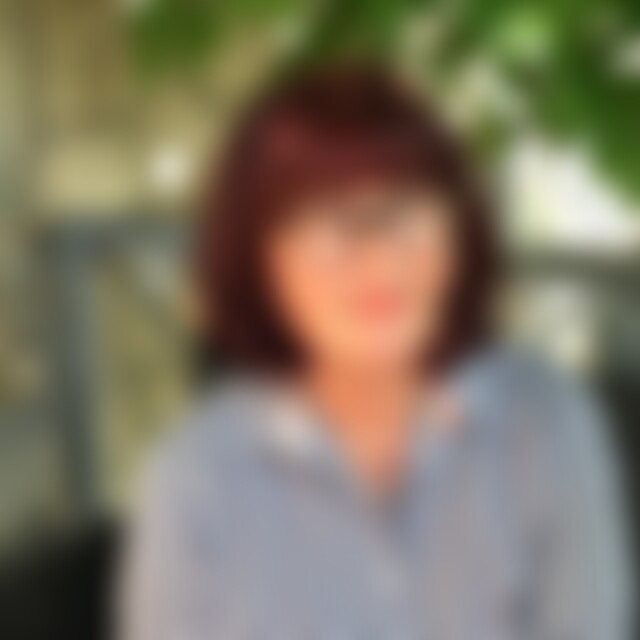 andreia (72) aus Hattingen