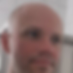 Staros (49) aus Bochum