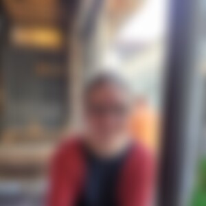 Betty1985 (40) aus Breidenbach