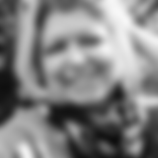 Tina06 (66) aus Marburg