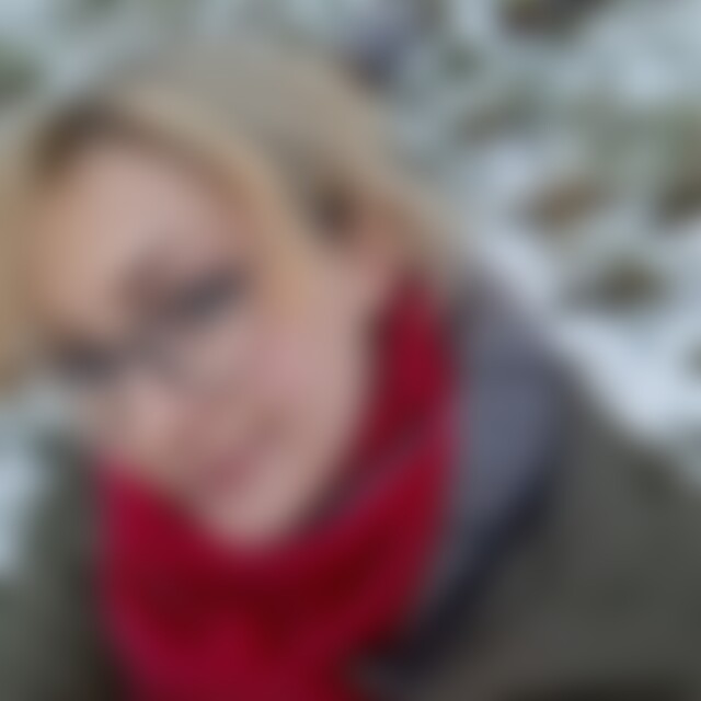 Esthi89 (36) aus Bautzen