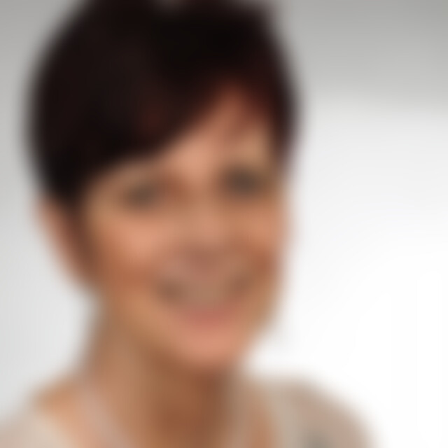 evchen (70) aus Halle