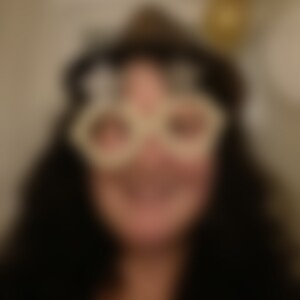 Rueya (54) aus Nähe Stuttgart
