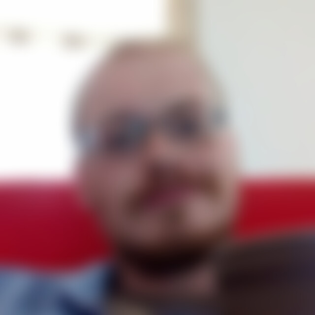 toebi (39) aus Plauen