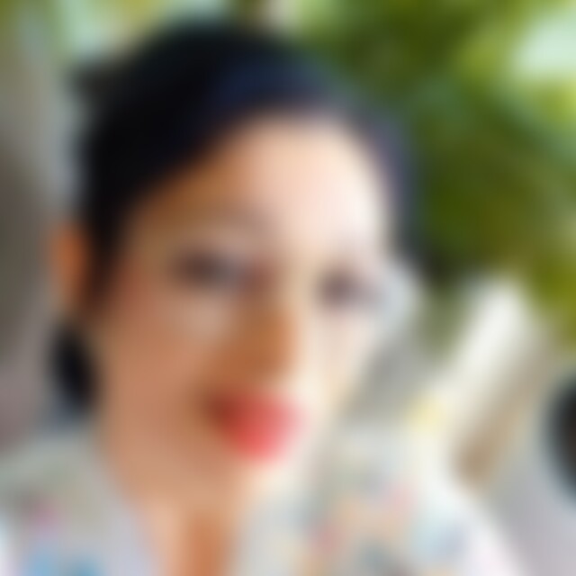 Joselaine (44) aus Deutschland