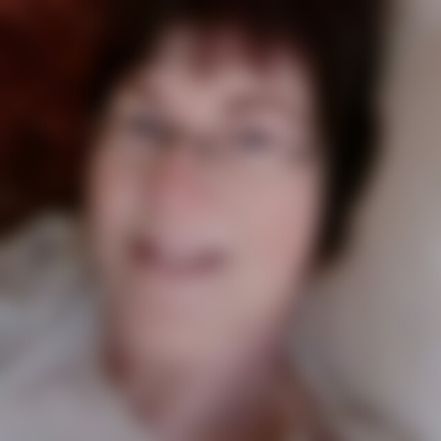 Frederike (66) aus 