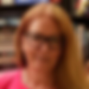 Elisa9 (63) aus Wiesbaden