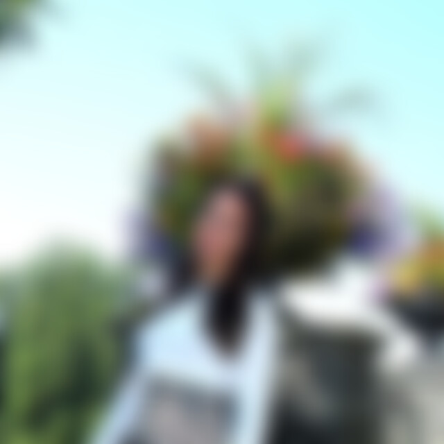 Helen2 (29) aus Wiesbaden