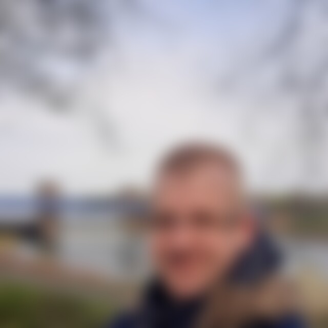 Tobi12101984 (41) aus Duisburg