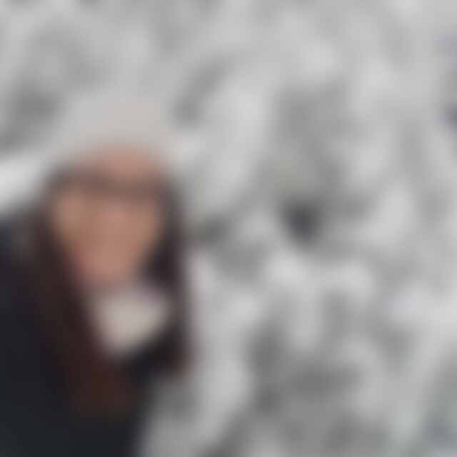 MinaLove (35) aus Dorf