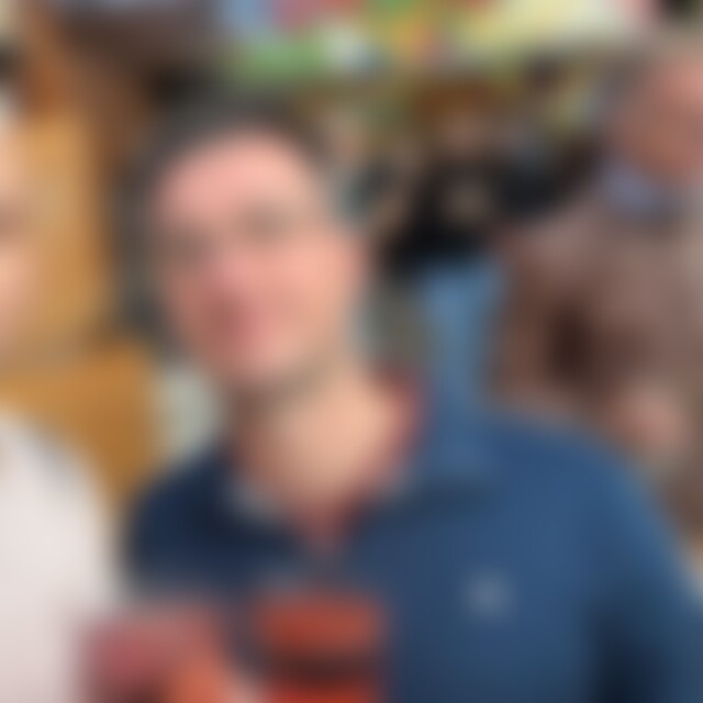 Oswald (40) aus Ludwigshafen