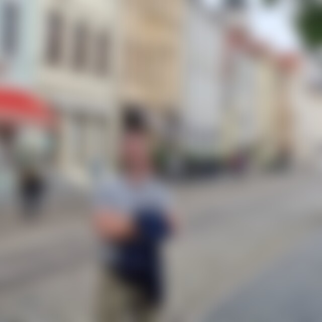Oswald (40) aus Ludwigshafen